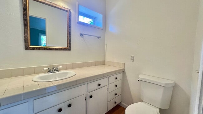 Building Photo - Mid-Century homes Rarely Available with Expansive Bay Views