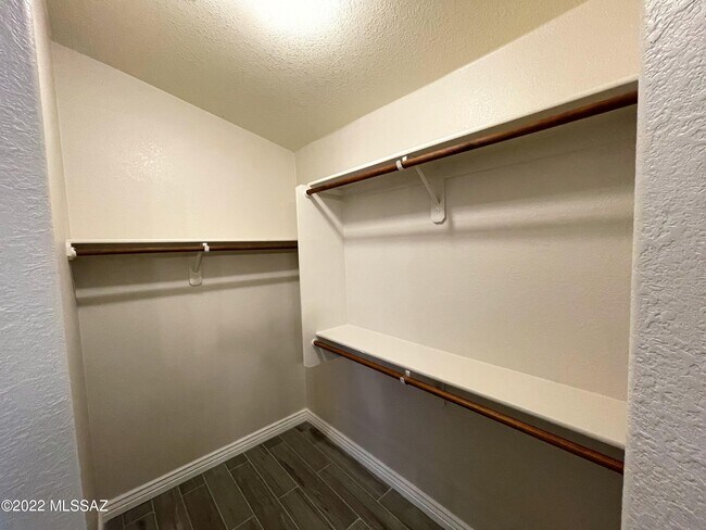 Building Photo - 8373 S Egyptian Dr
