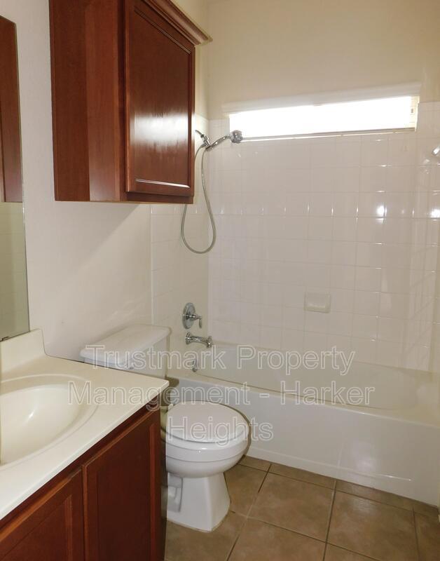 Building Photo - 6202 Suellen Ln