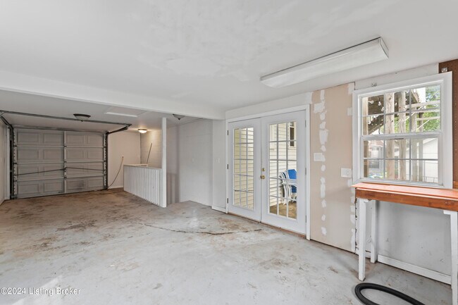 Building Photo - 3810 Norbourne Blvd