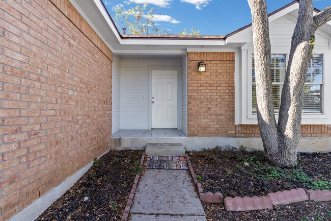 Building Photo - 5006 Acorn Grove Ct