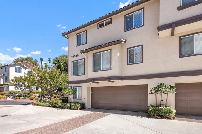 Building Photo - 10330 Wateridge Cir