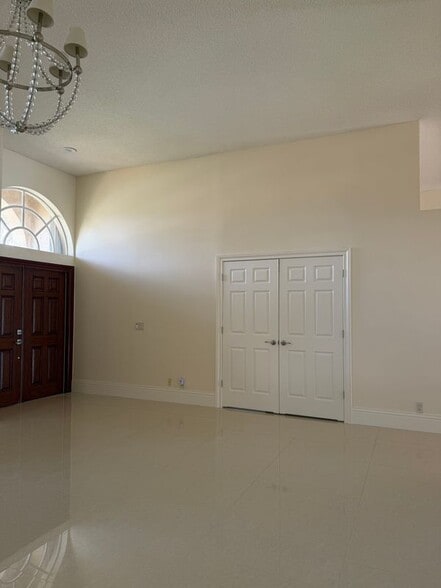 Building Photo - 19496 Preserve Dr