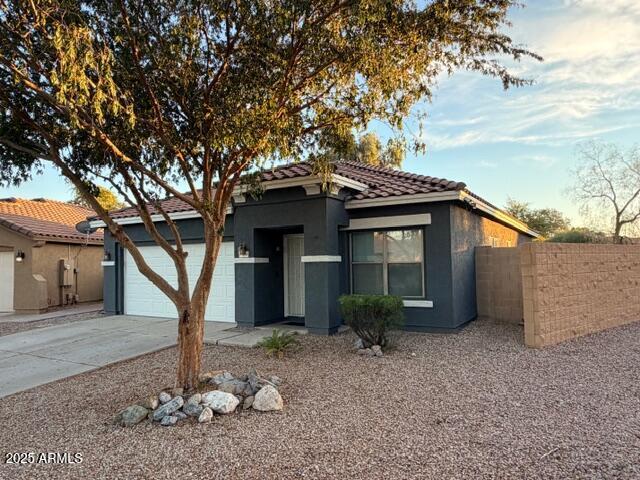 Building Photo - 2923 W Five Mile Peak Dr