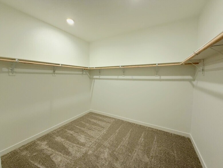 Building Photo - 4735 Sami Jo Dr