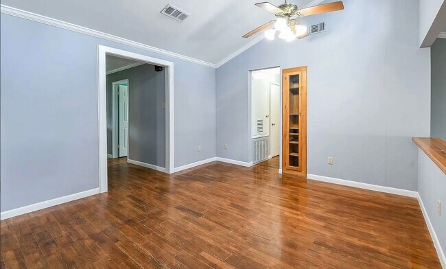 Building Photo - 11122 Sunturf Ln