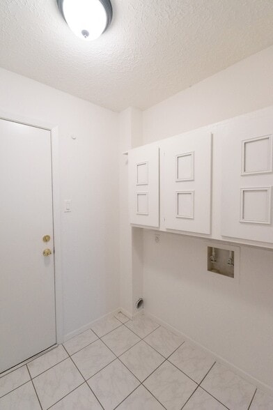 Building Photo - 1314 Frontier Ln