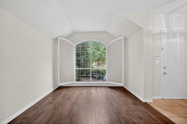 Building Photo - 2408 Barranca Way