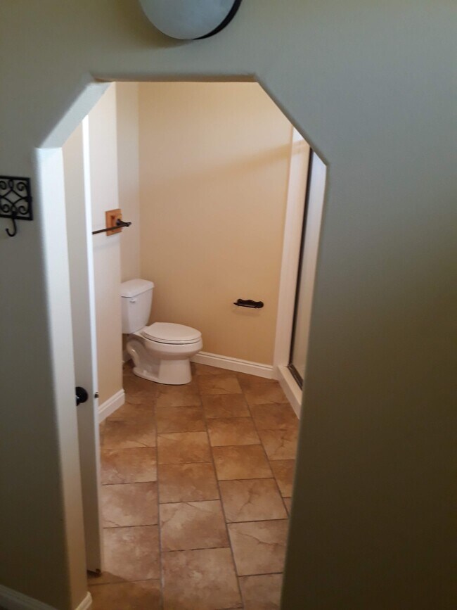 Building Photo - 2342 W 1775 N