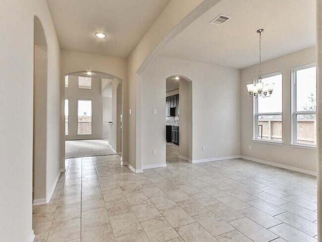 Building Photo - 4615 Russet Leaf Trace