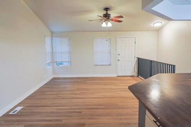 Building Photo - 3580 Dill Dr