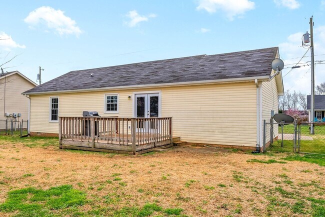 Building Photo - 3231 Tabby Dr