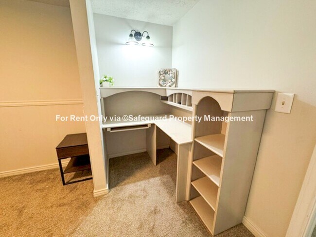 Building Photo - Spacious West Jordan Home on Large Corner Lot