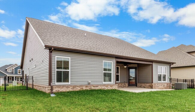 Building Photo - 3 Bedroom 3 Bath Home For Rent Near Post!