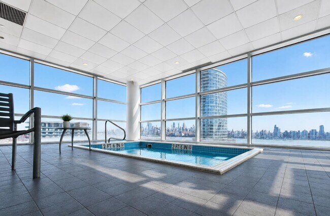 Building Photo - 1 Shore Ln
