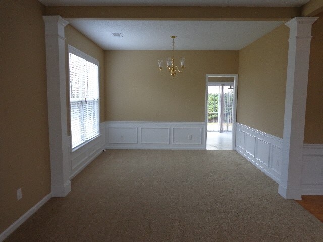 Building Photo - 4615 Ridgefair Dr