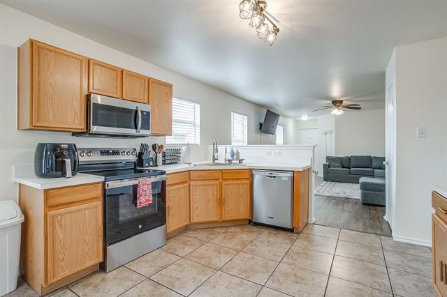 Building Photo - 6612 Meadow Way Ln