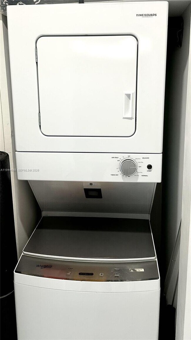 Building Photo - 55 SW 9th St