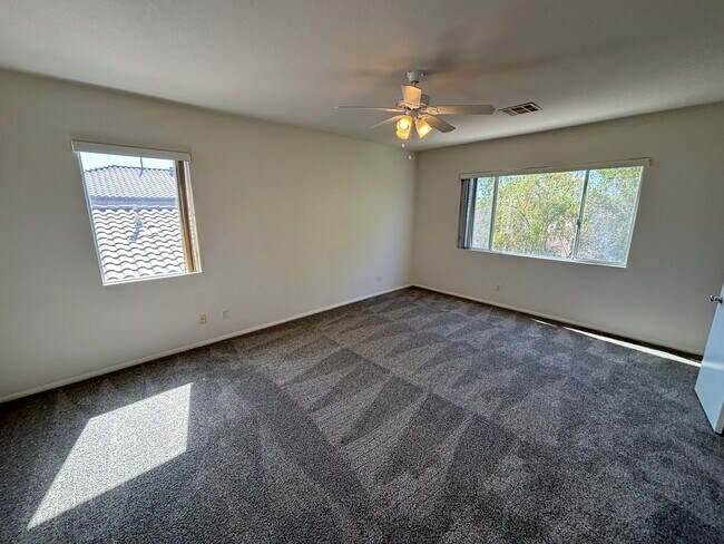 Building Photo - 10319 Splendor Ridge Ave