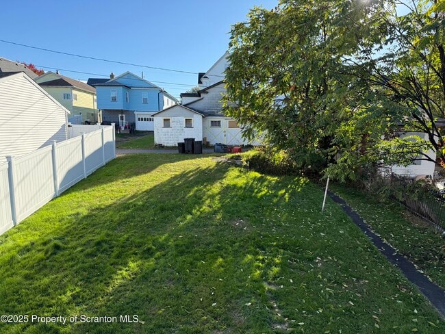 Building Photo - 1315 Farr St