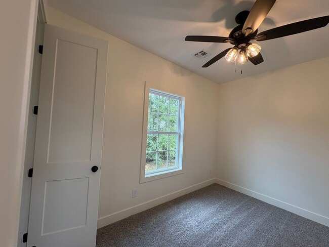 Building Photo - New Build- 3 bedroom, 2.5 bathroom home fo...
