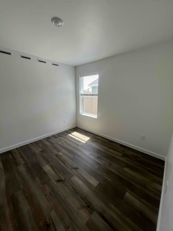 Building Photo - 18461 Feather Top Pl