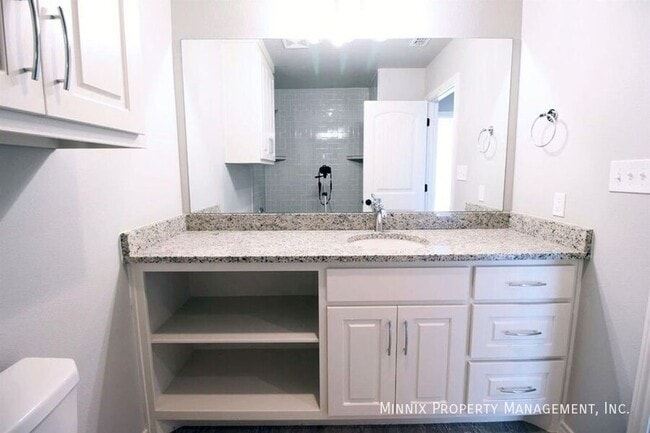 Building Photo - 5840 Lehigh St