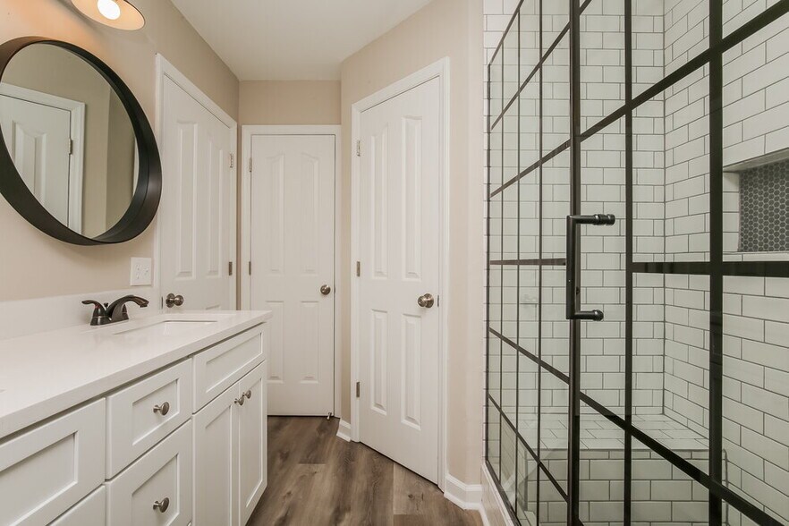 Building Photo - 1002 Wismar Ct