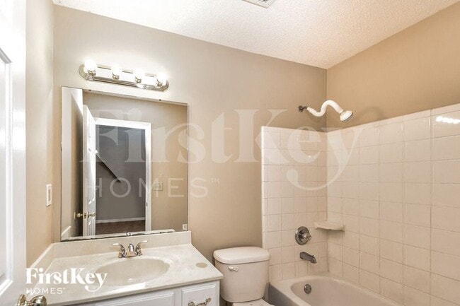 Building Photo - 10515 Trailmont Ln