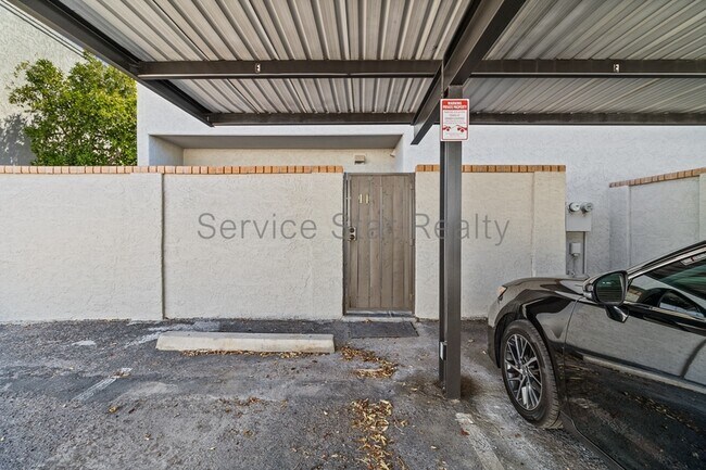 Building Photo - 4860 N 73rd St