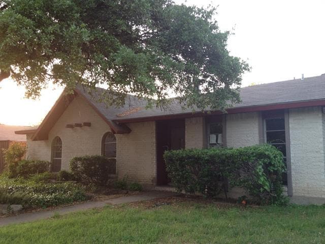 Building Photo - 1425 Natchez Dr