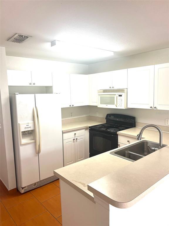 Building Photo - 332 Cervantes Dr