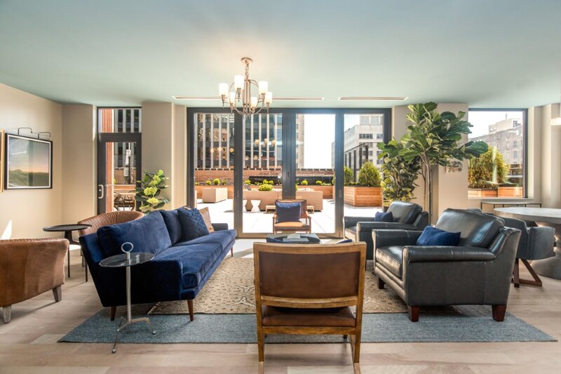 Building Photo - 87 E Adams St