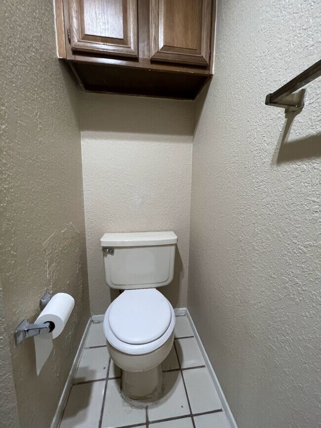 Building Photo - Croix 325 -  2 Bed 1 bath - $1450