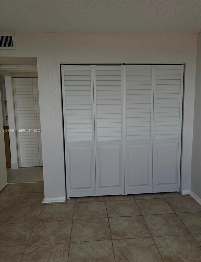 Building Photo - 1251 NE 108th St