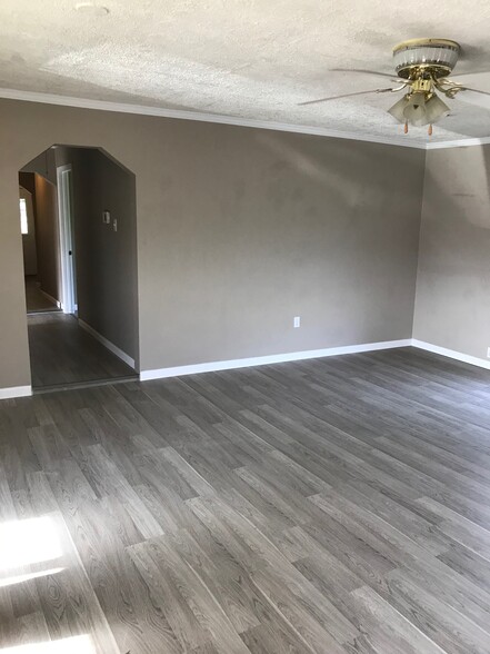 Building Photo - 475 rachal ave