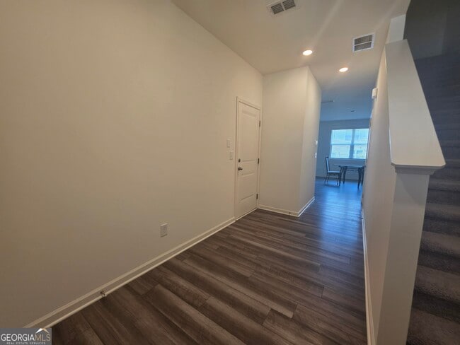 Building Photo - 43 Rydal Wy