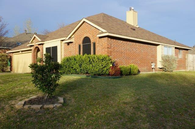 Building Photo - 702 Long Hill Ct