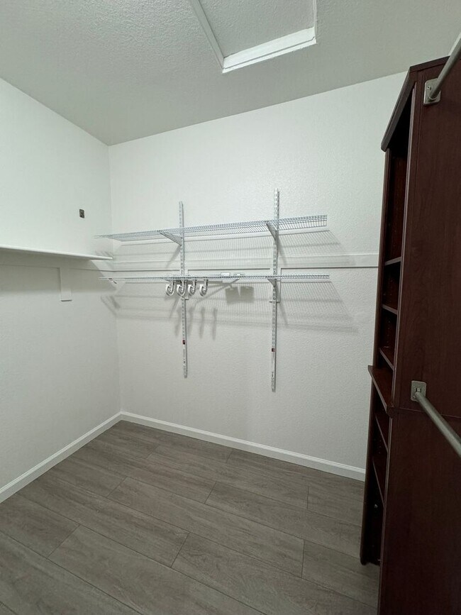 Building Photo - 9577 Fetlock Way