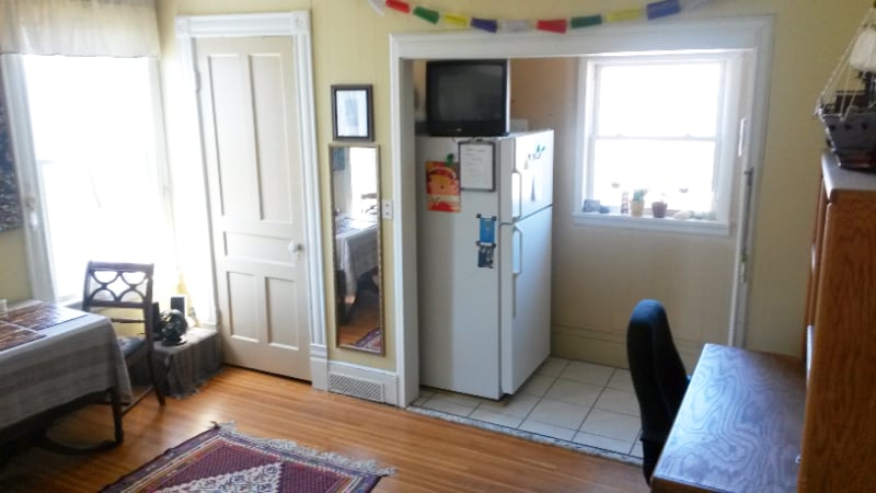 Building Photo - 626 Park Ave