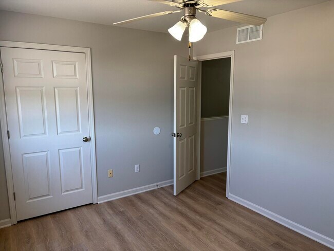 Building Photo - 4012 Snowy Owl Dr