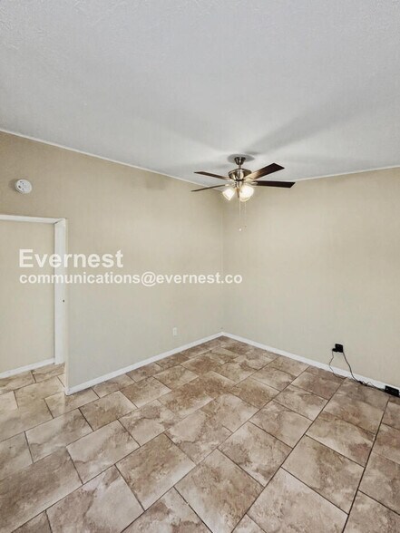 Building Photo - 2925 N 46th St