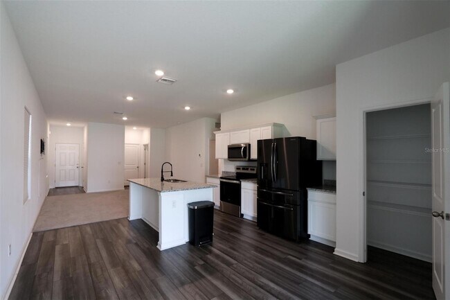 Building Photo - 35552 Shade Fern Ln