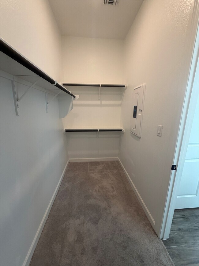 Building Photo - 25302 Rothesay Ln