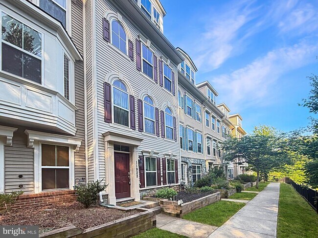 Building Photo - 11922 Weybridge Lane