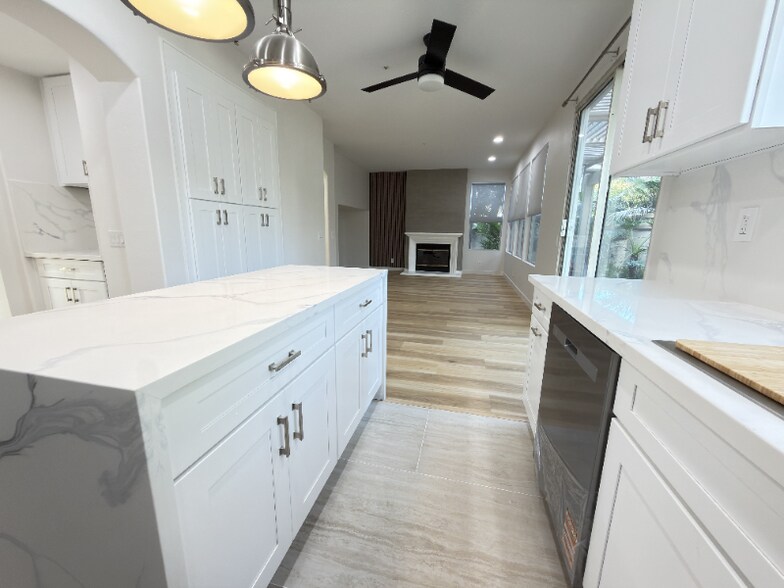 Building Photo - 8136 Constantine Dr