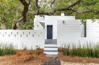 Building Photo - 2979 S County Hwy 395