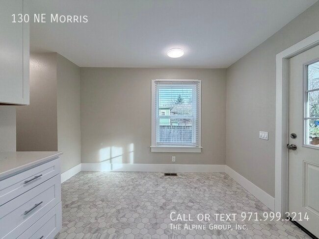 Building Photo - 130 NE Morris-