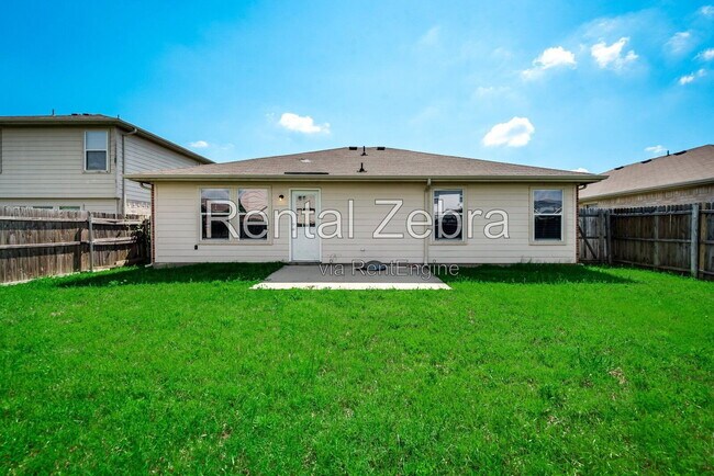 Building Photo - 752 Vista Verde Dr