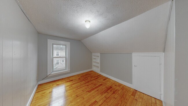 Building Photo - 15 Union St